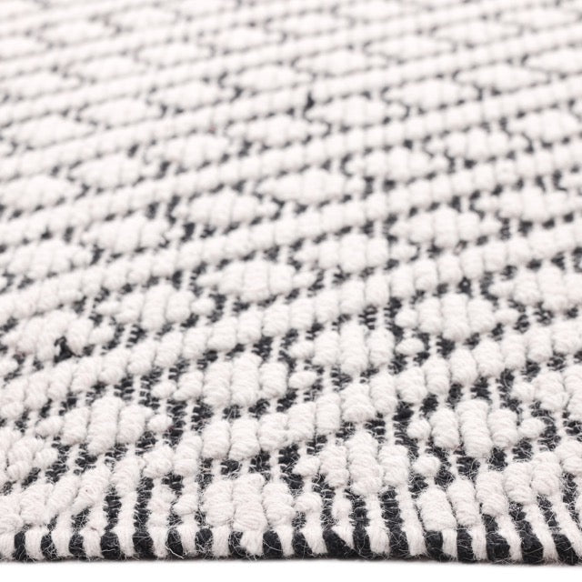 London Wool Hand Woven Contemporary Area Rug - Ivory