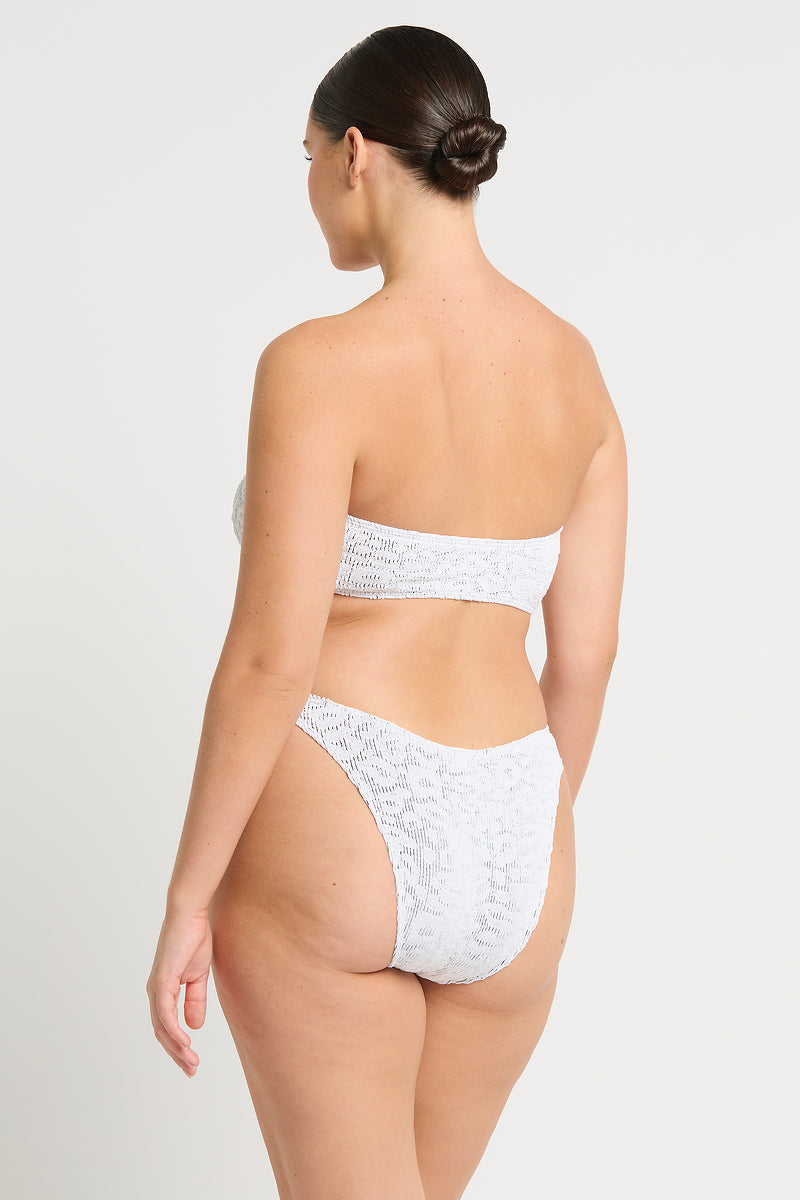 Blake Bandeau in  | bond-eye swim
