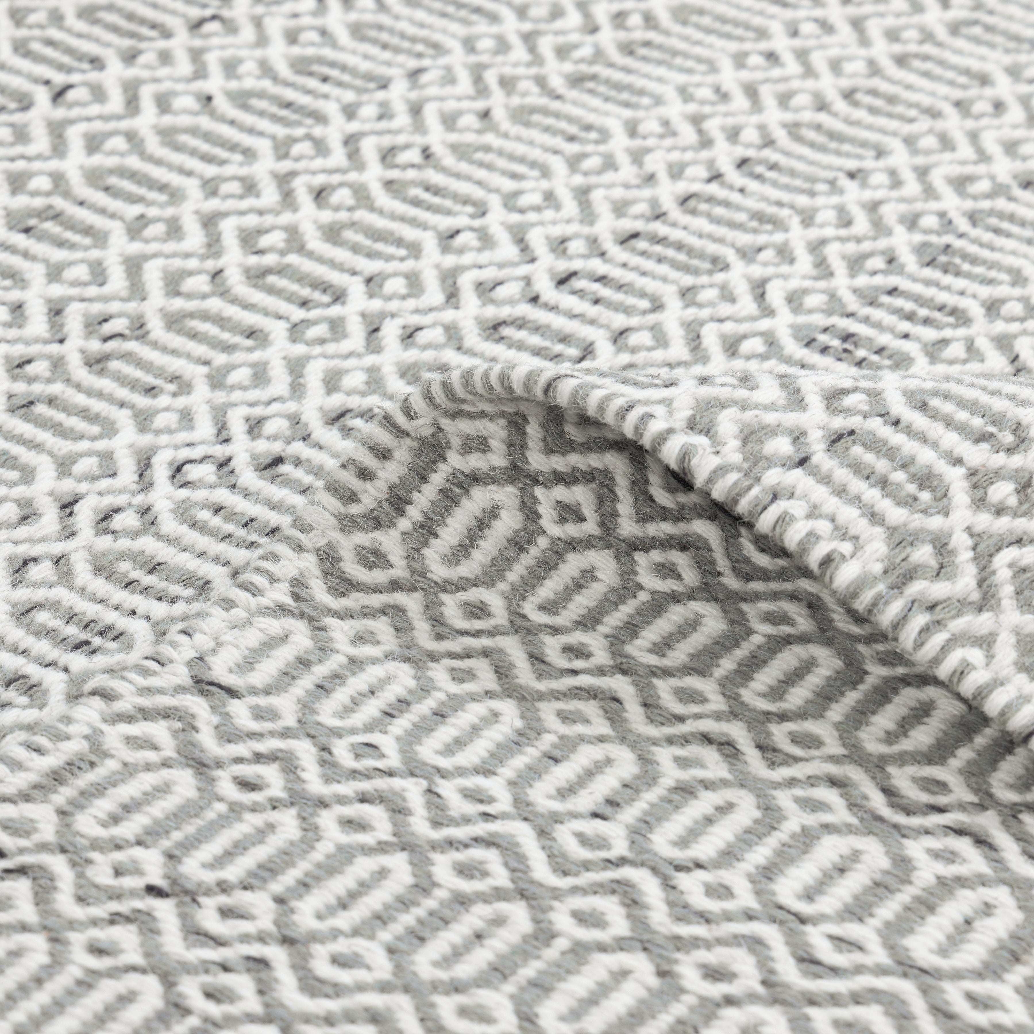 Chatham Hand Woven Contemporary Geometric Gray Area Rug