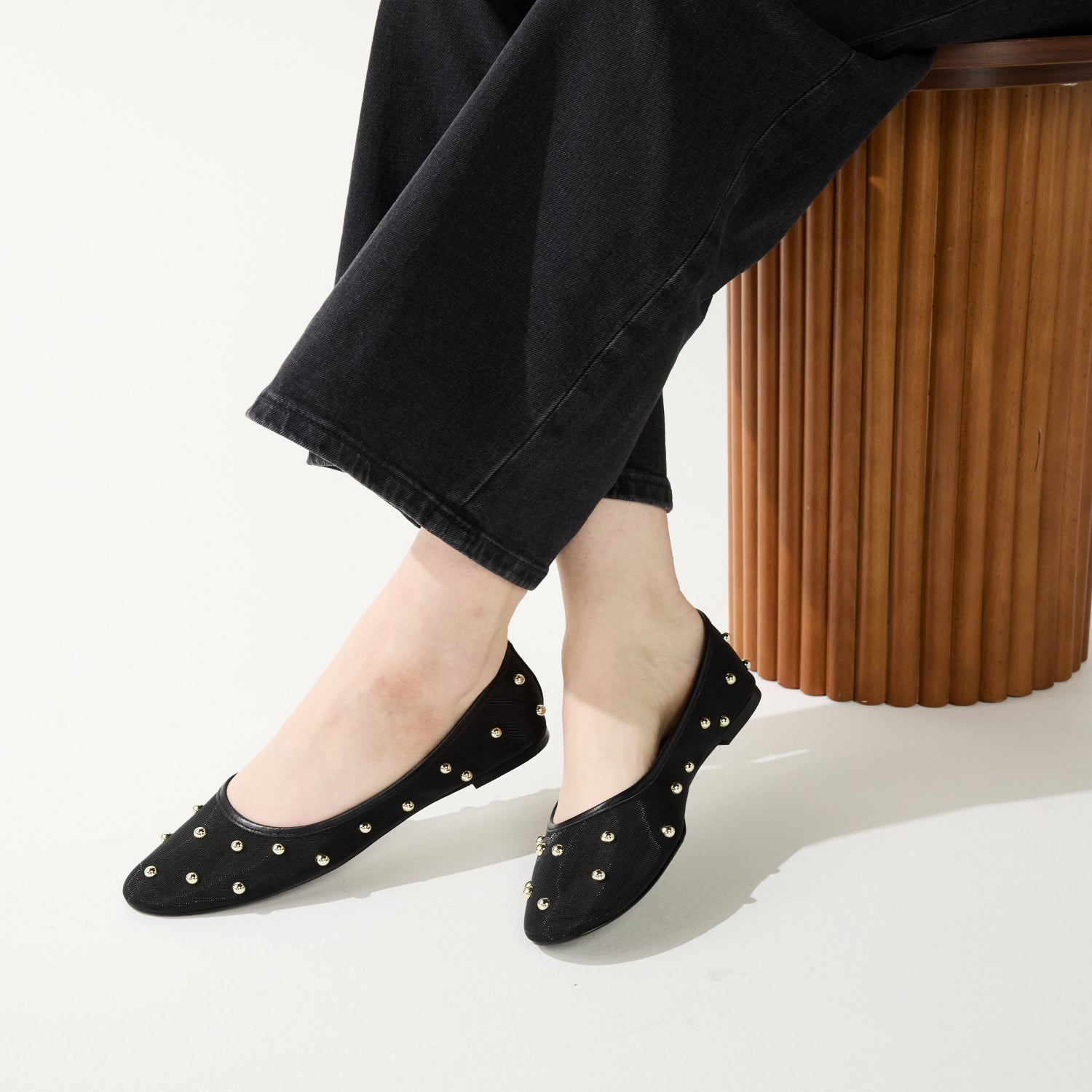 SADIE STUD IN BLACK MESH - Yosi Samra  -