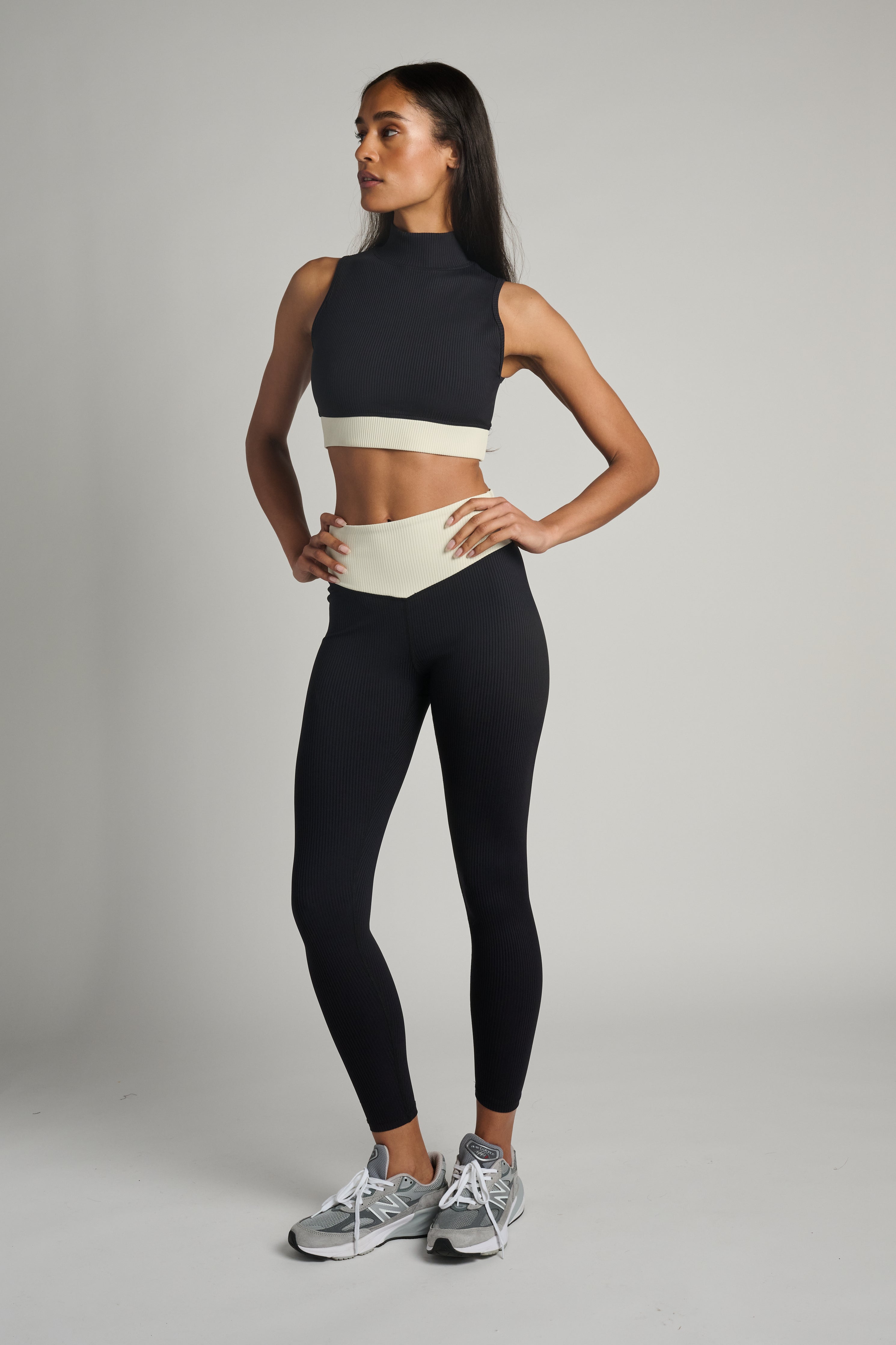 Ribbed Two Tone Dip Legging | Year of Ours