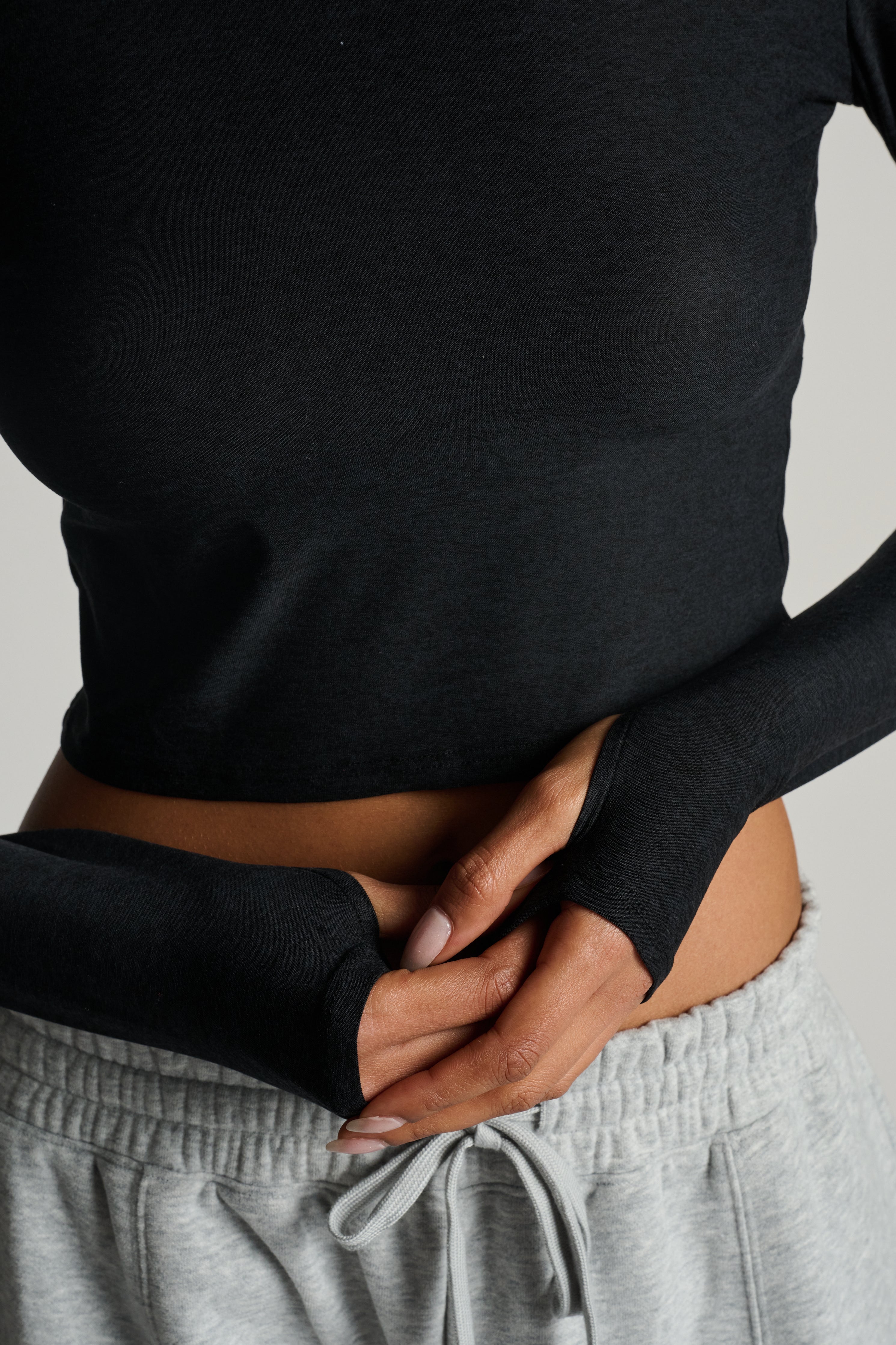 Featherweight Moving Cropped Turtleneck | Beyond Yoga