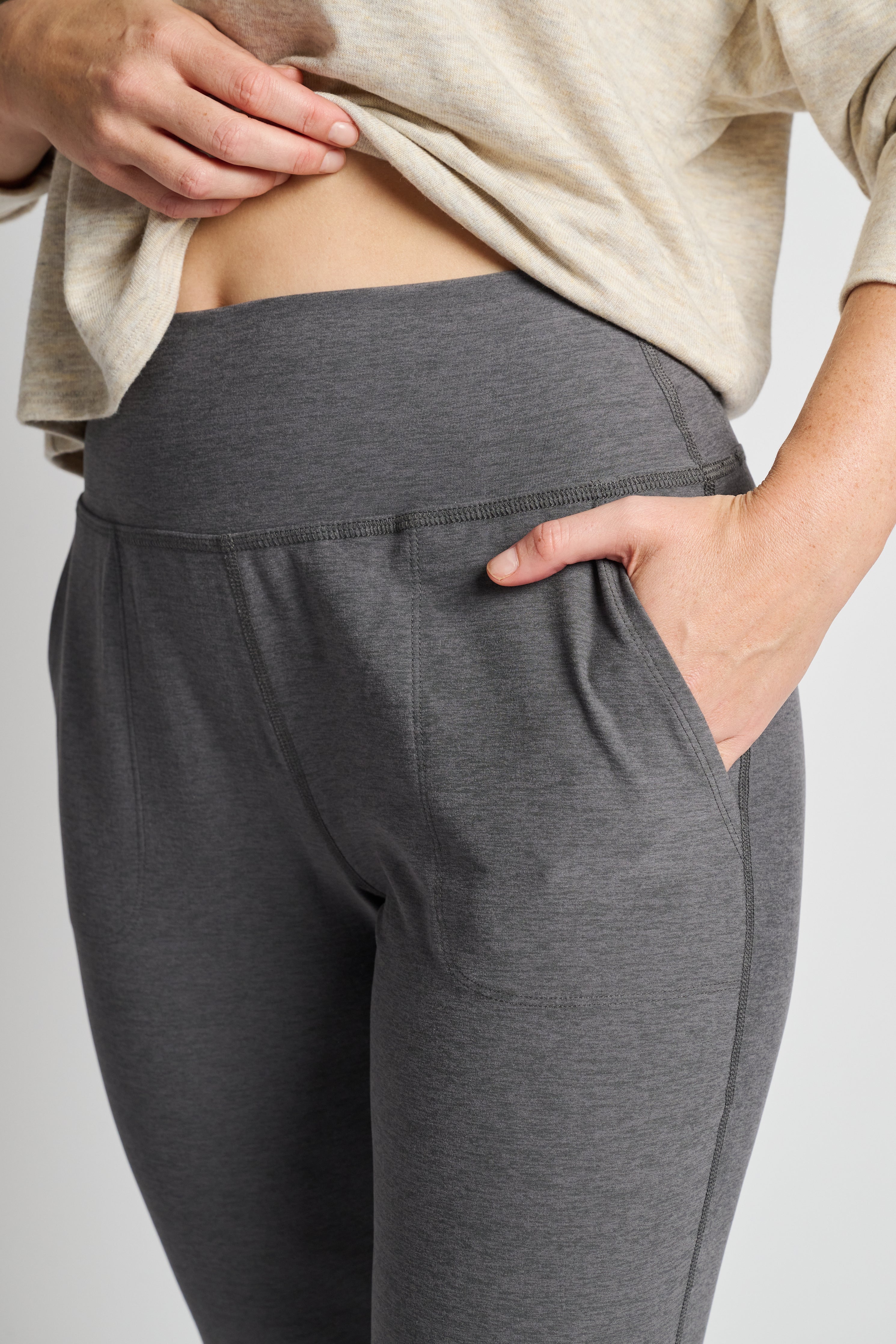 Spacedye Midi Jogger | Beyond Yoga