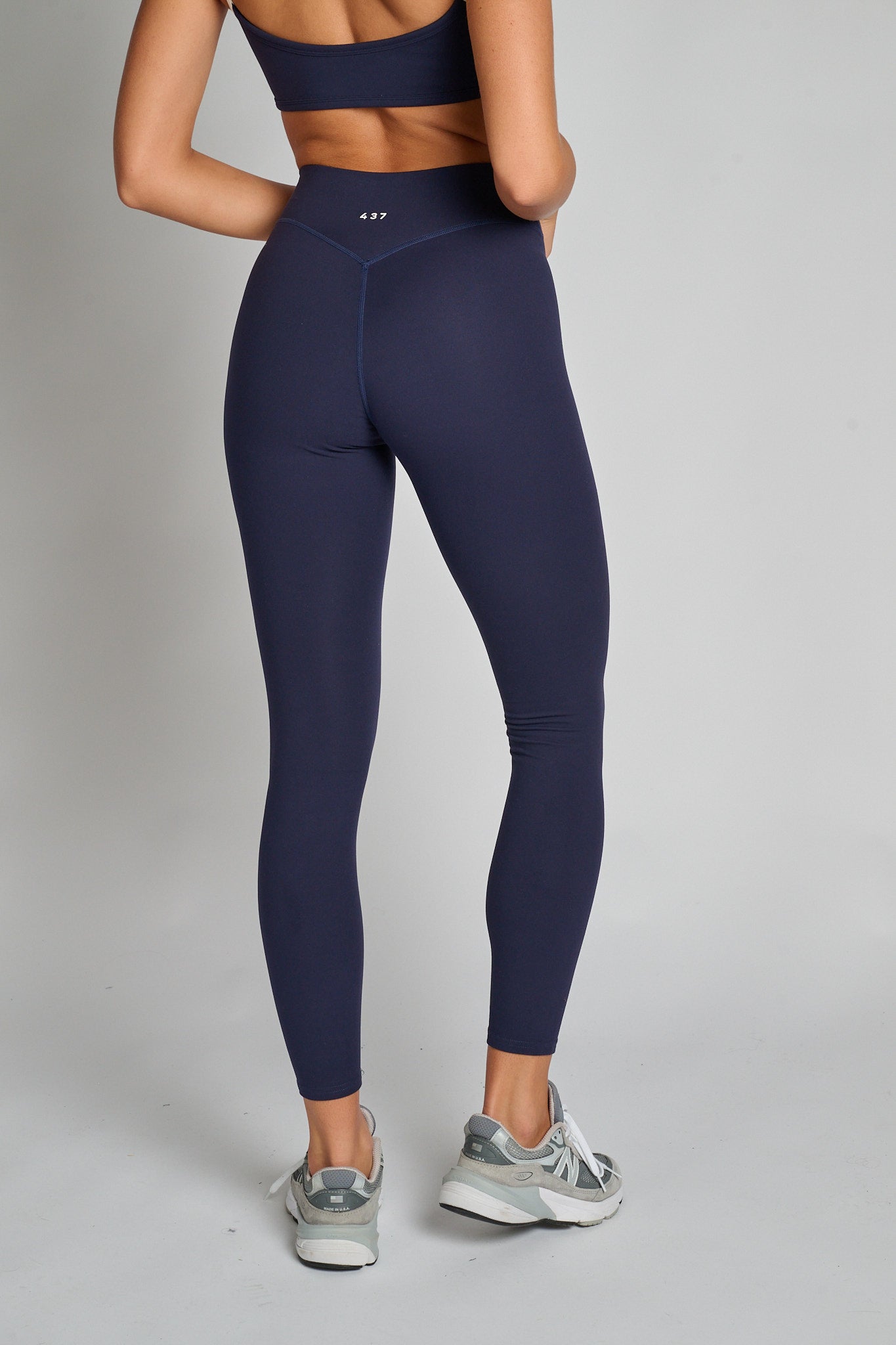 The Essentials Leggings | 437