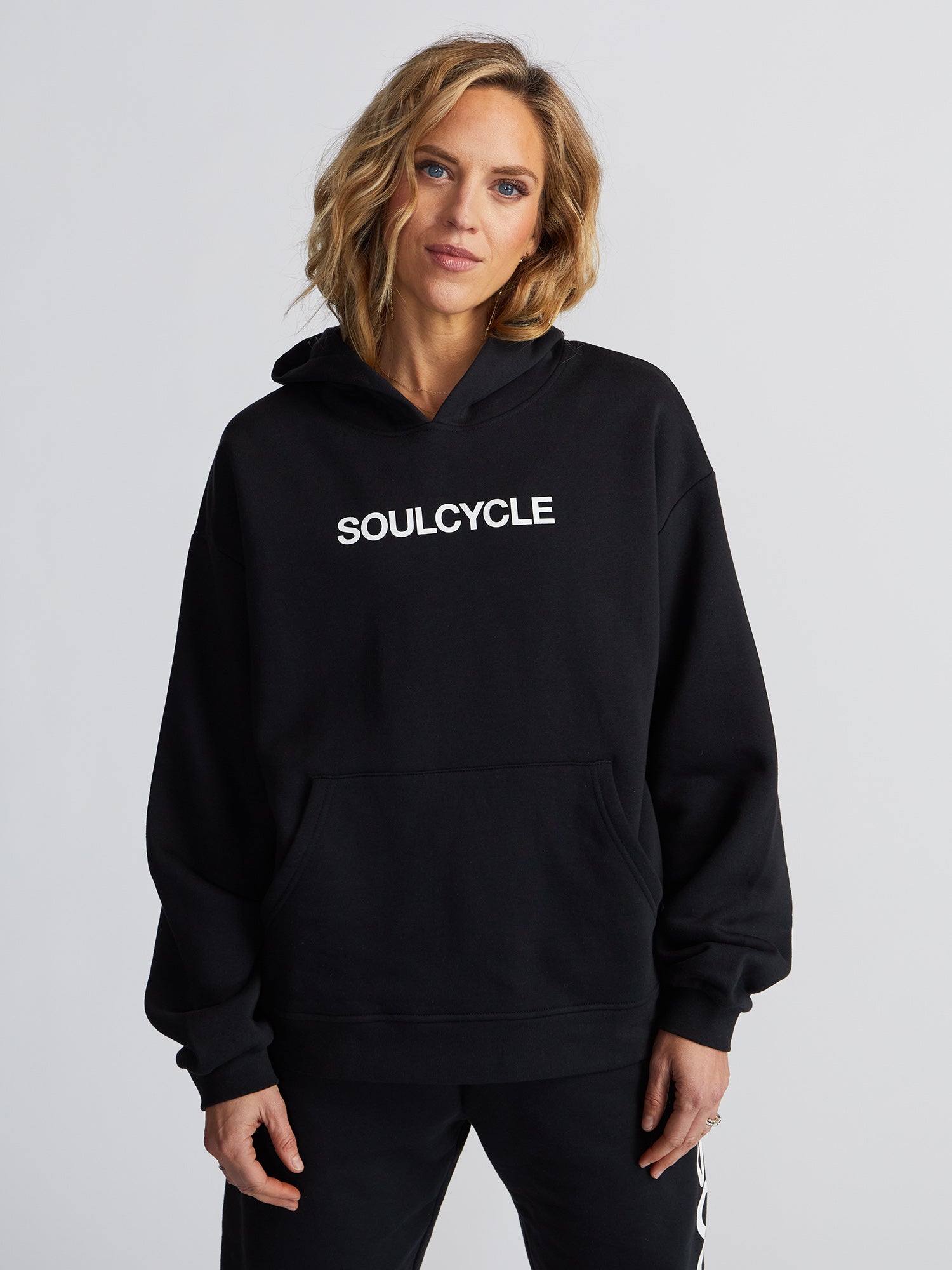 PRYCE CORE BLACK SC HOODIE | Soul by SoulCycle