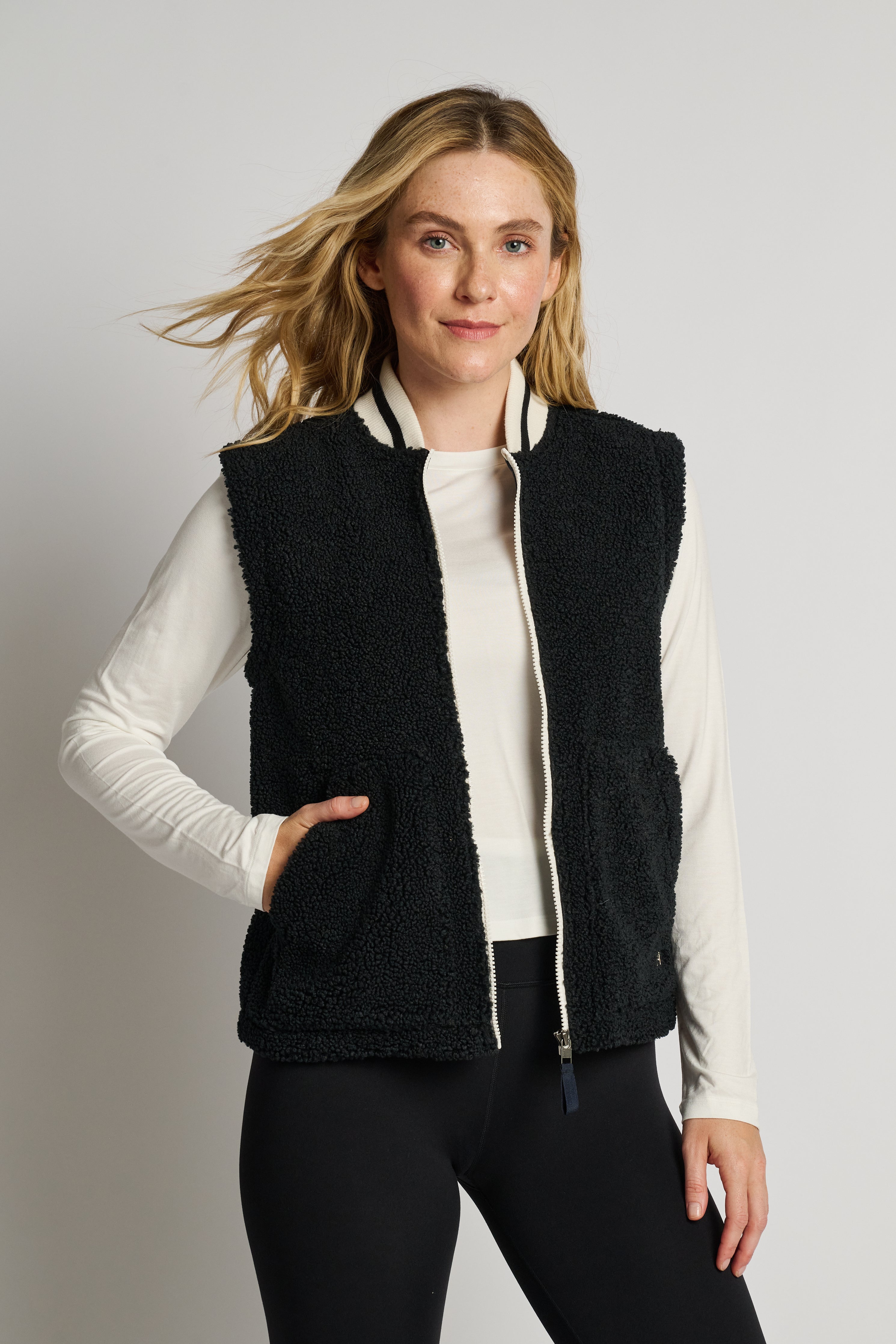 Aster Sherpa Vest | Splits59