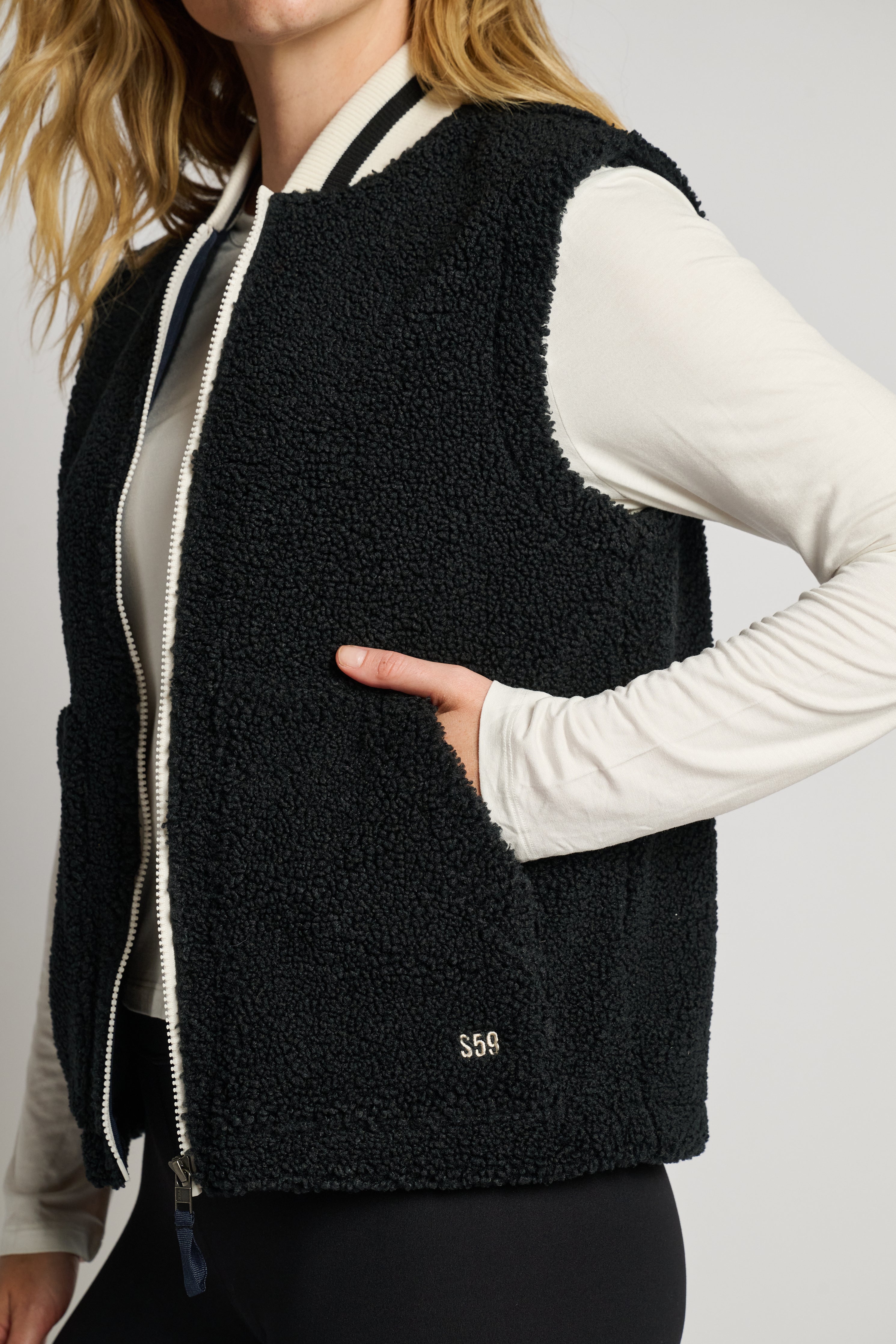 Aster Sherpa Vest | Splits59
