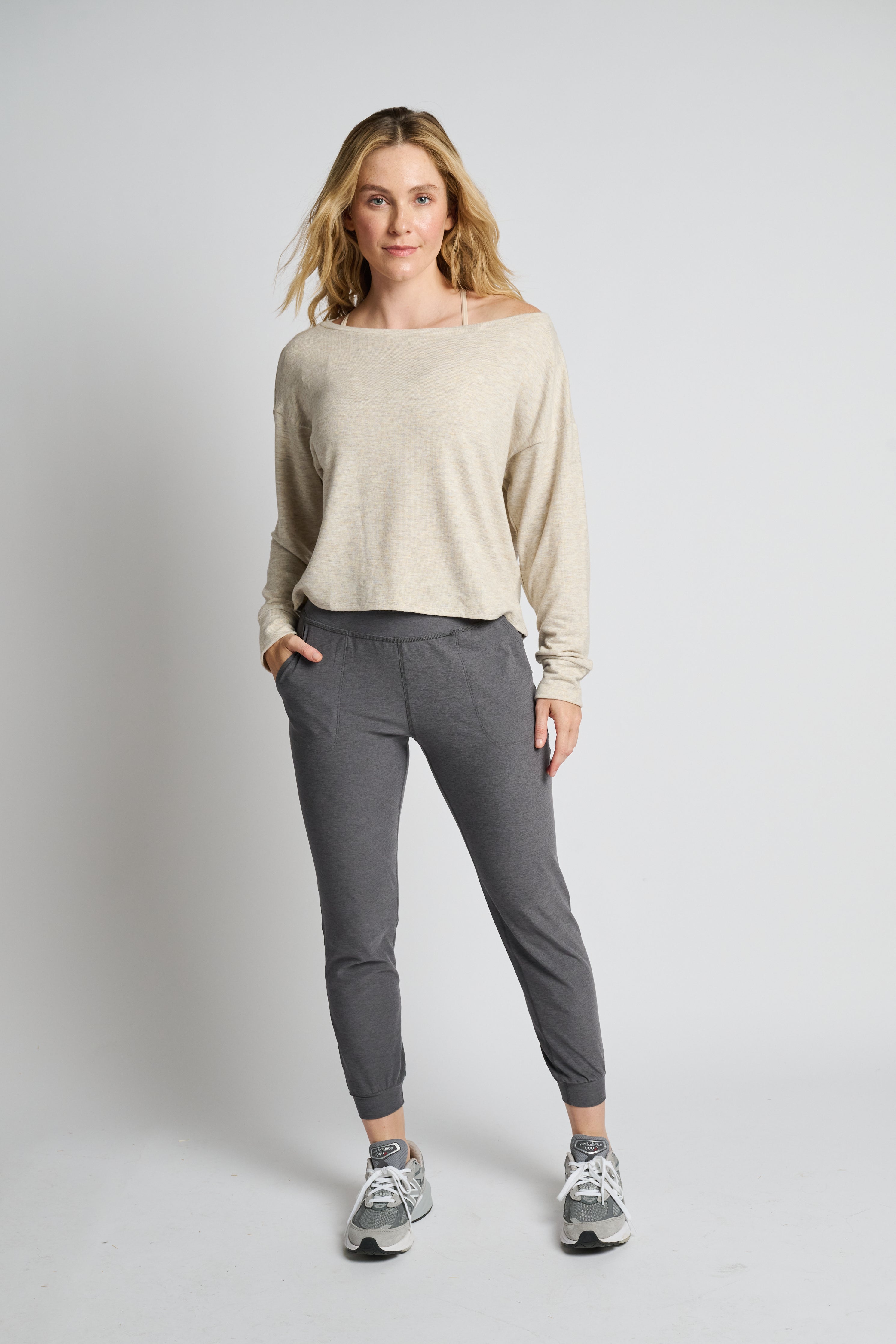 Let Loose Pullover | Beyond Yoga