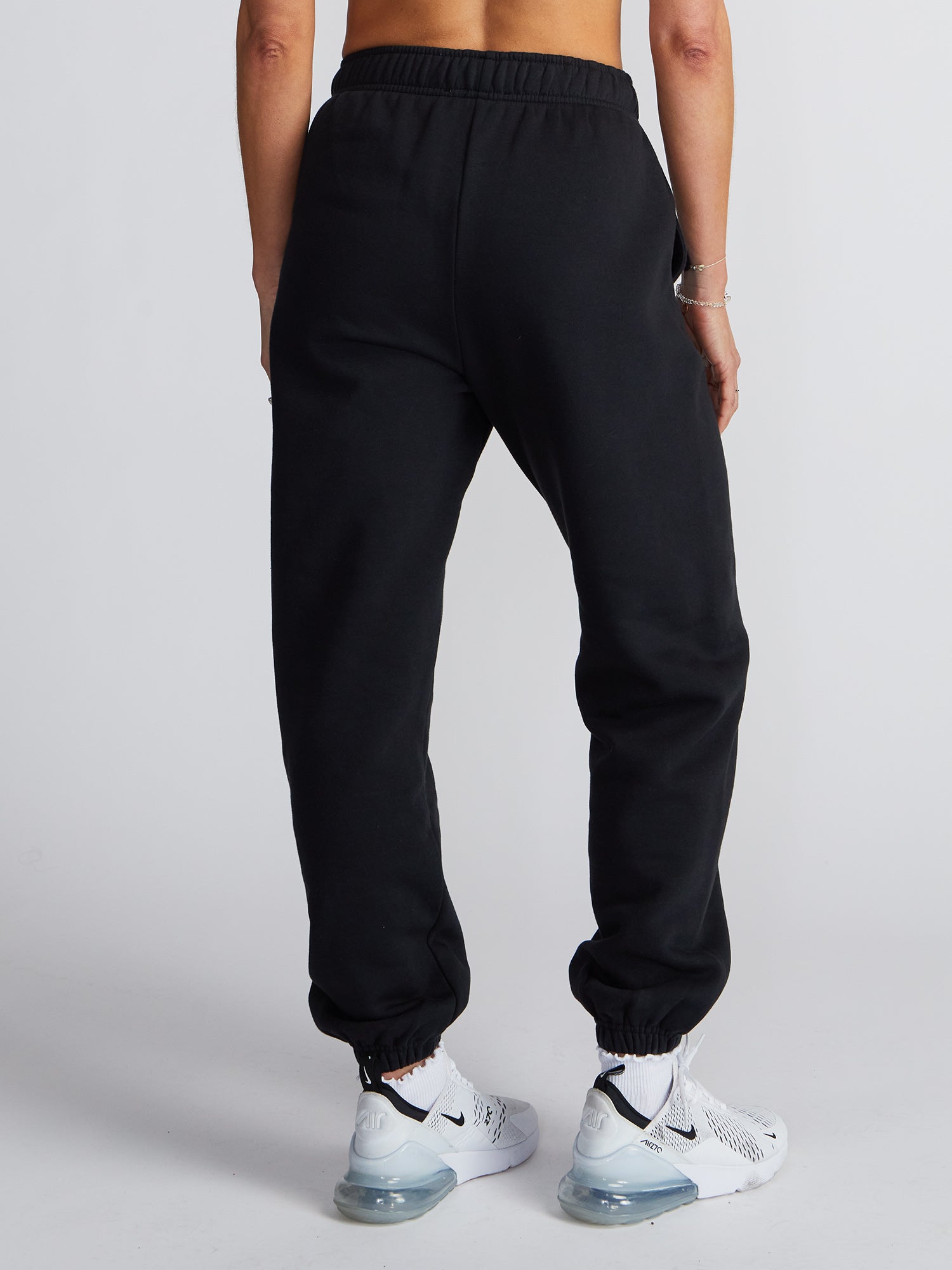 BILLIE CORE BLACK SC SWEATPANT | Soul by SoulCycle