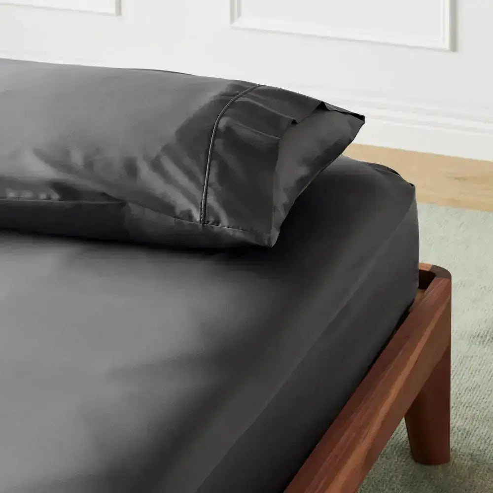 Signature Fitted Sheet / Slate
