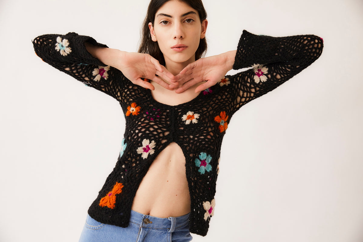 Rayza Crochet Knit Top | Black