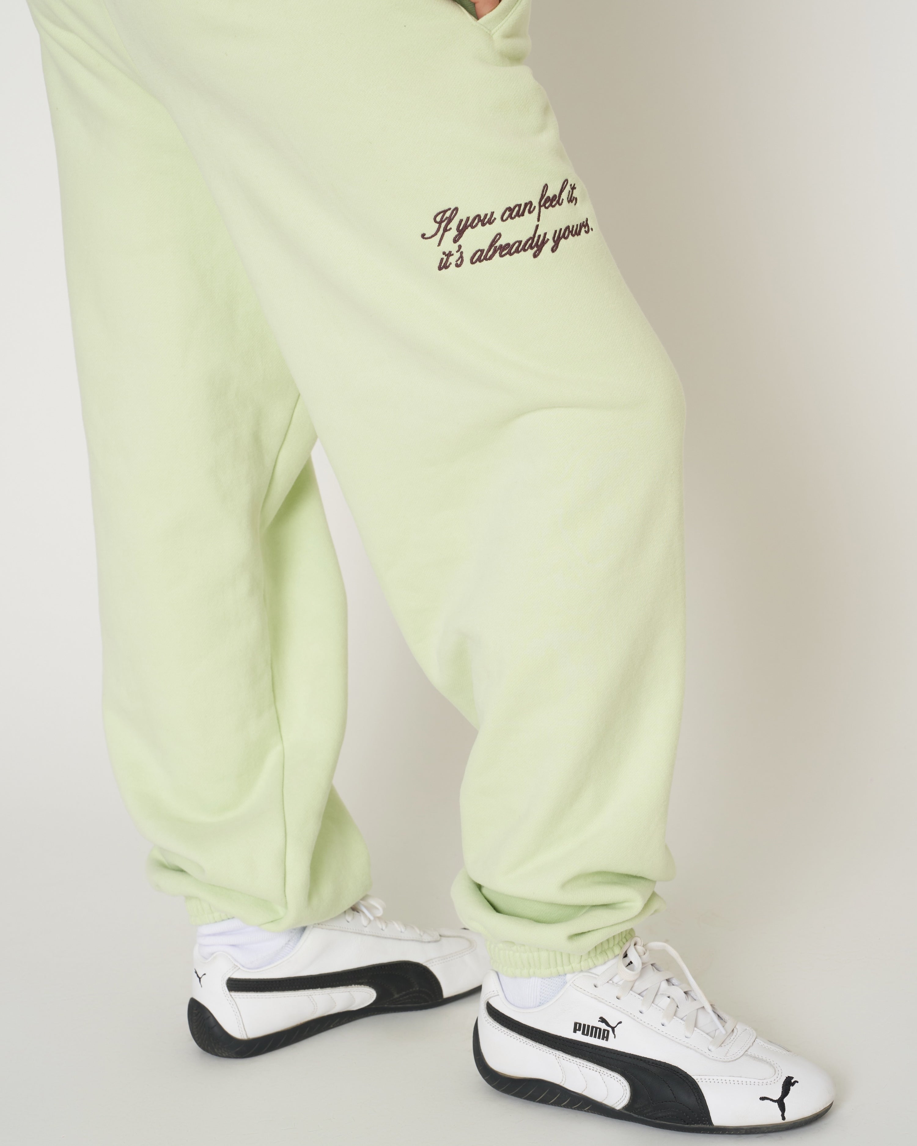 Manifest Classic Sweatpants