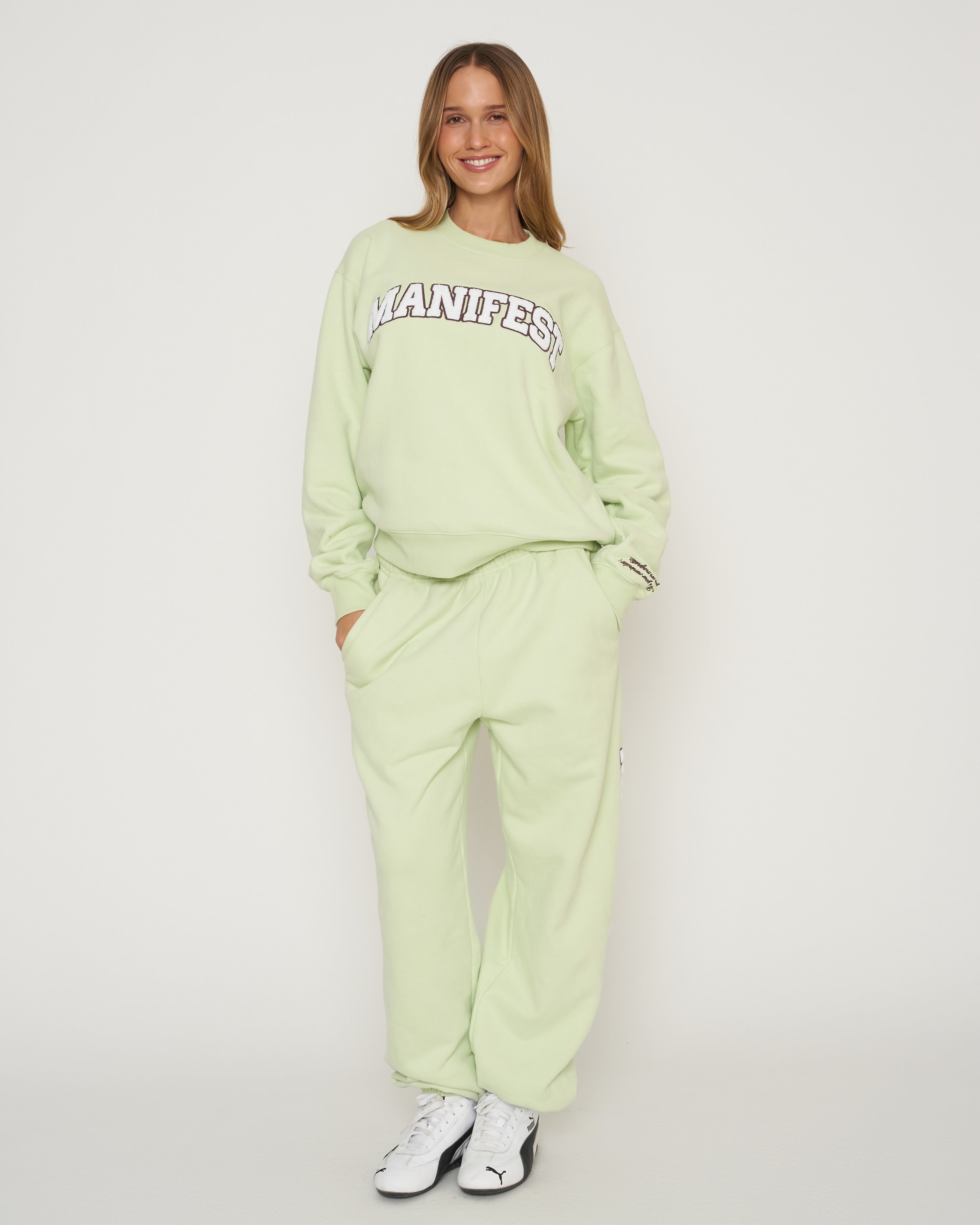 Manifest Classic Crewneck