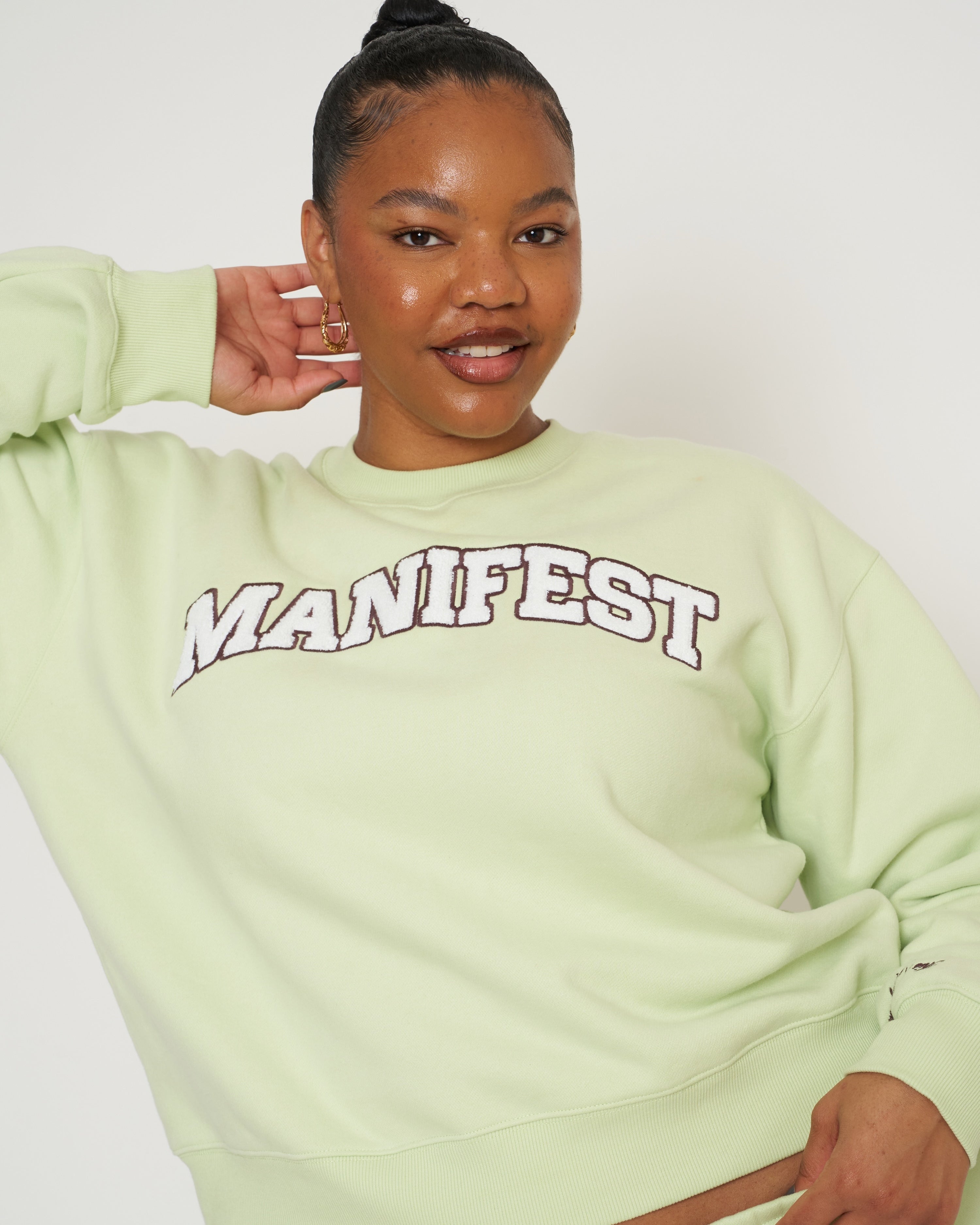 Manifest Classic Crewneck