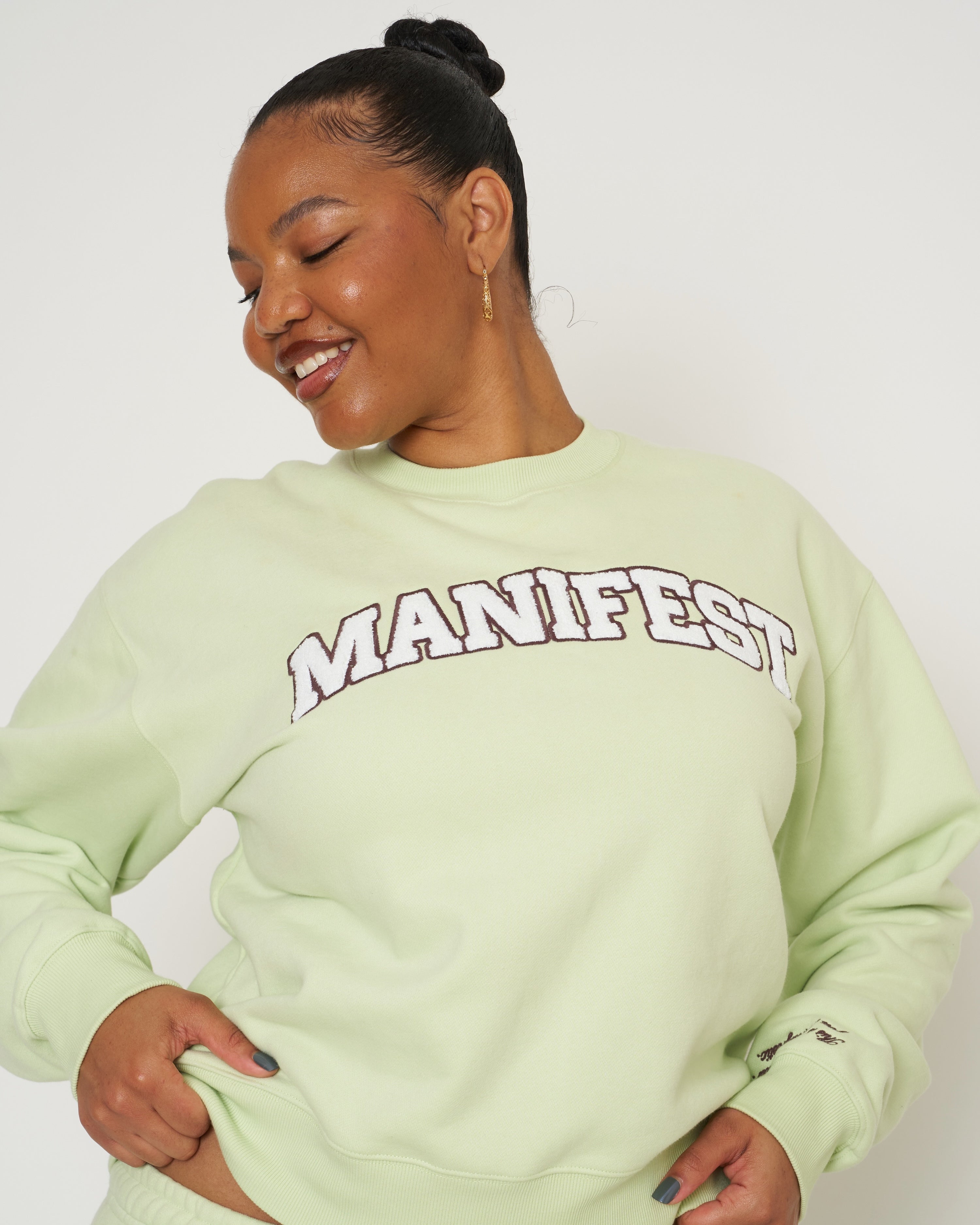 Manifest Classic Crewneck