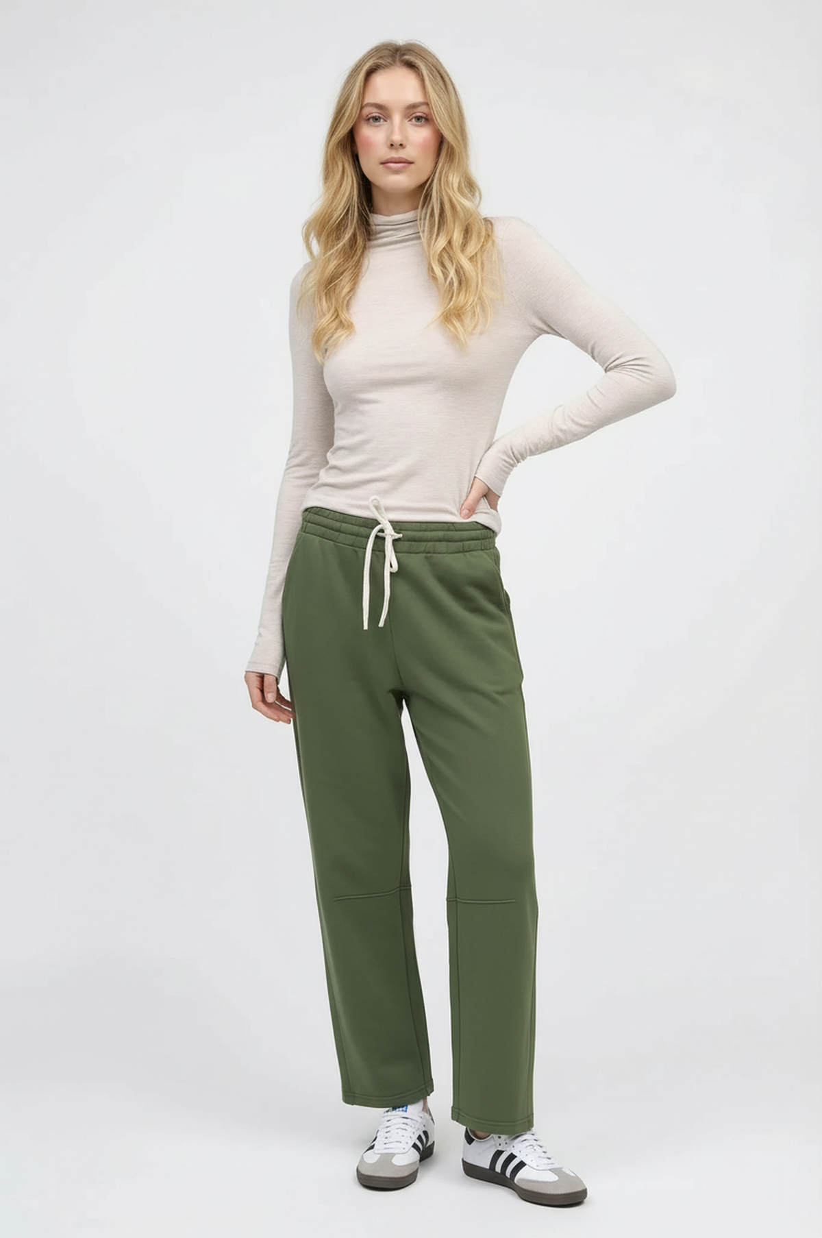 GREEN