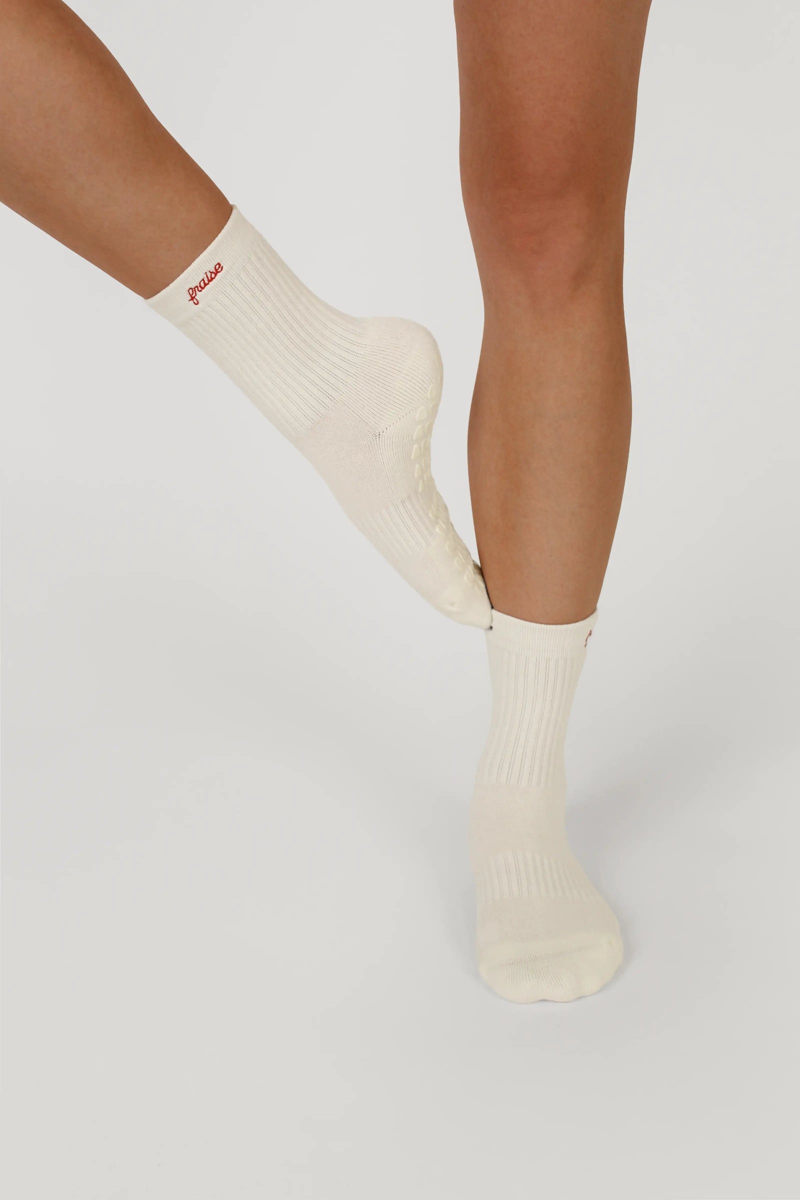 Vanille Script Grip Sock