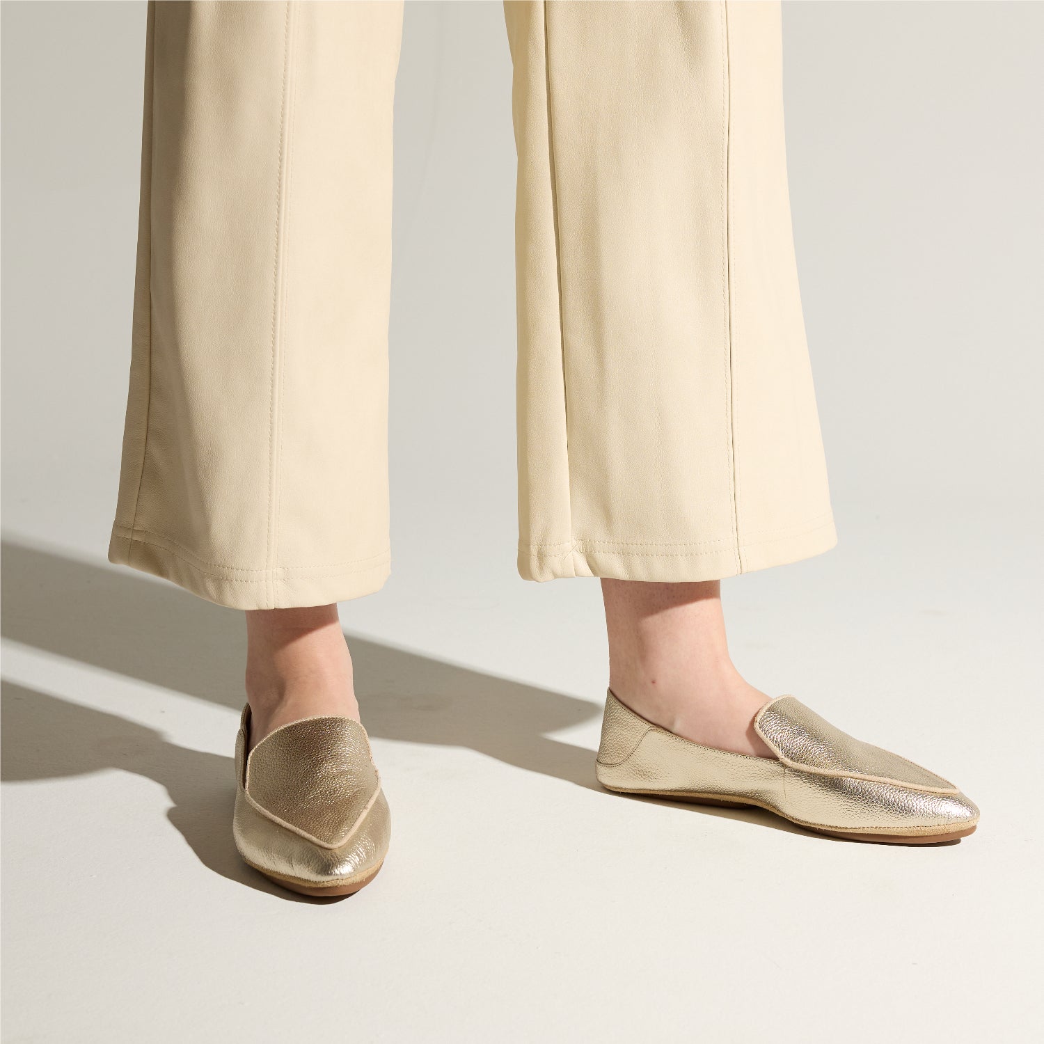 VIVINA IN GOLD METALLIC LEATHER - Yosi Samra  - Women's Flats