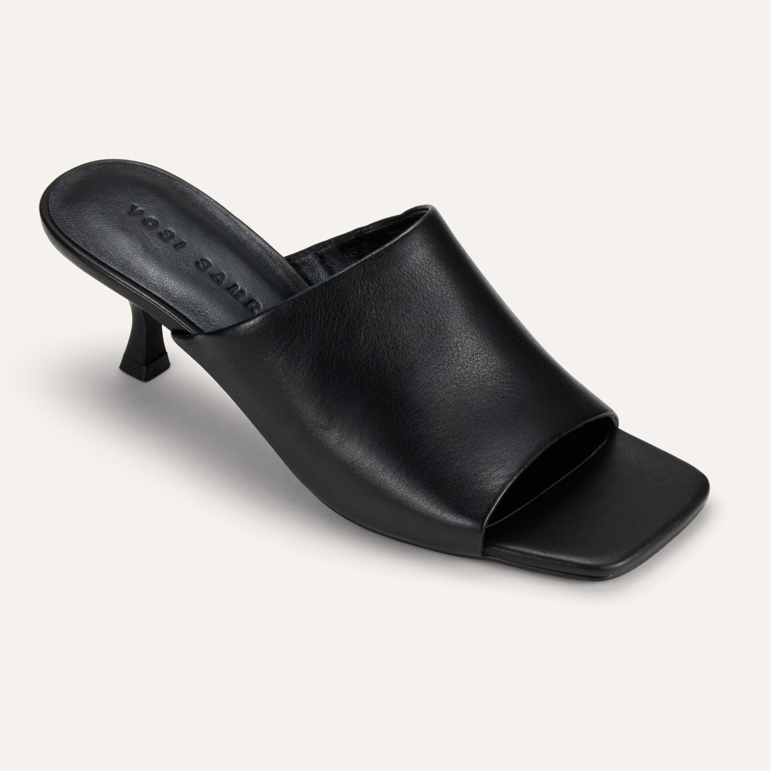 WREN IN BLACK LEATHER - Yosi Samra  -