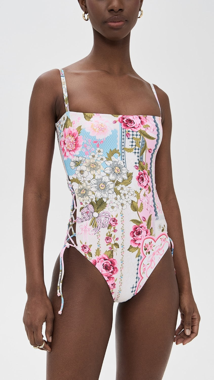 Mariel Meraki 17484 | Agua Bendita