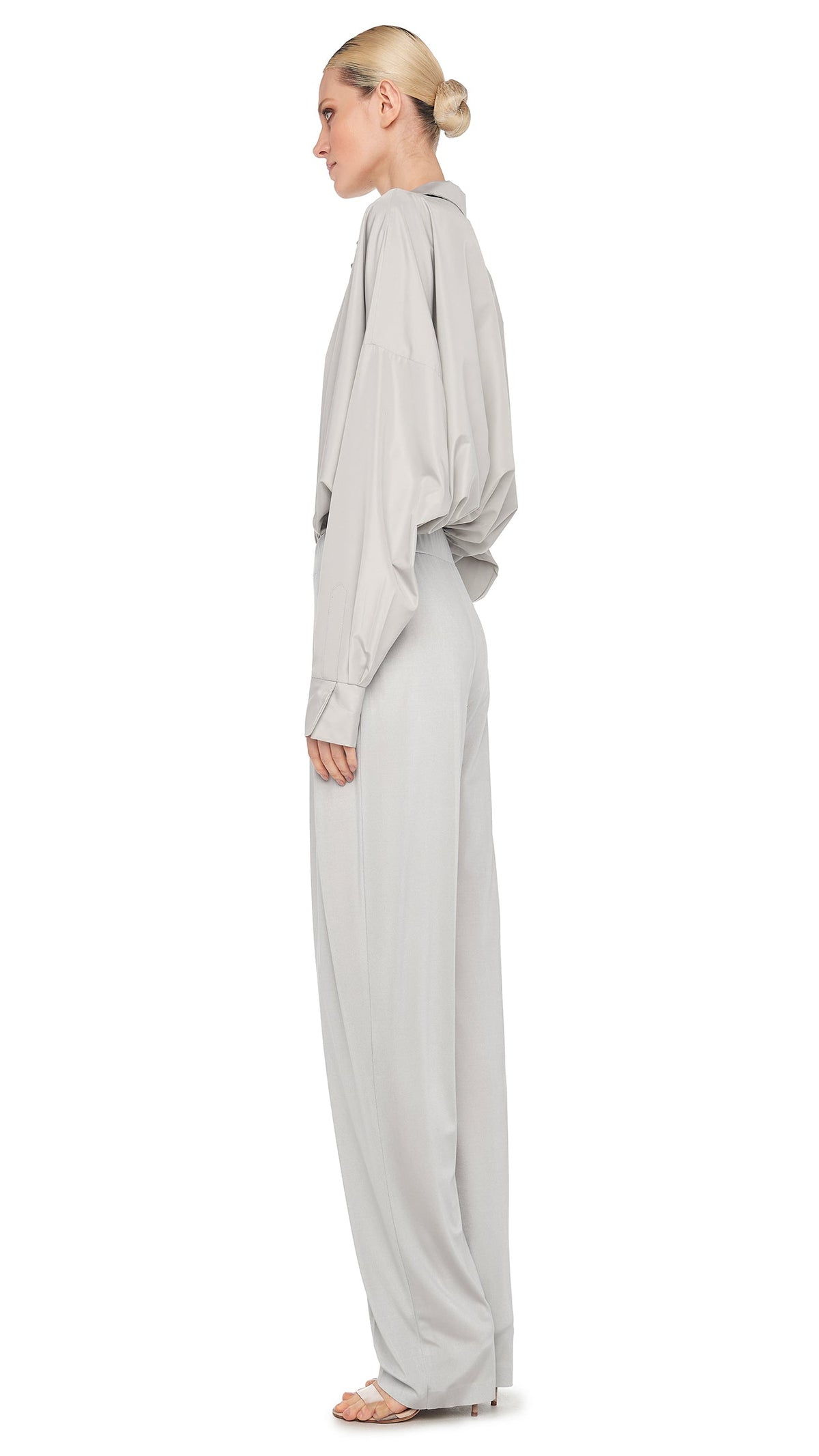 LOW RISE PLEATED TROUSER