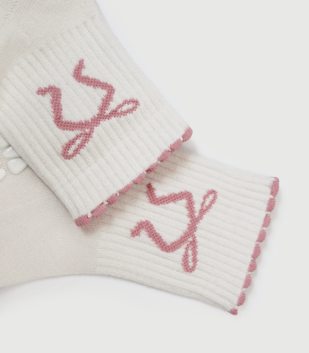 Coquette Quarter Crew Grip Sock Pink Bow | Fraise