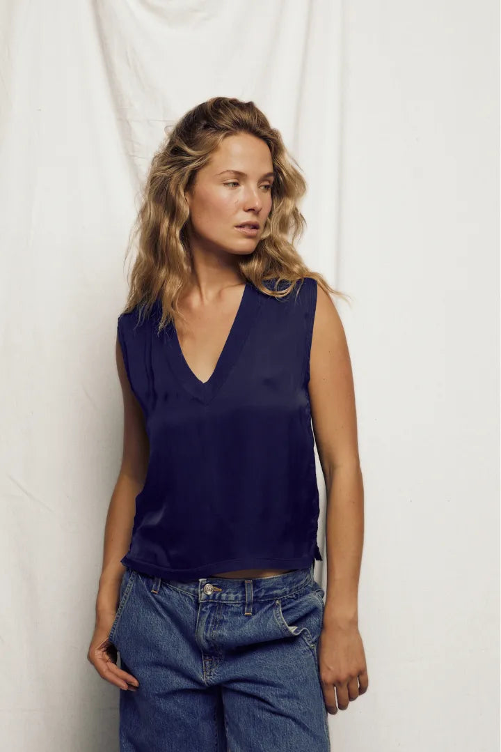 celina satin muscle tee | navy