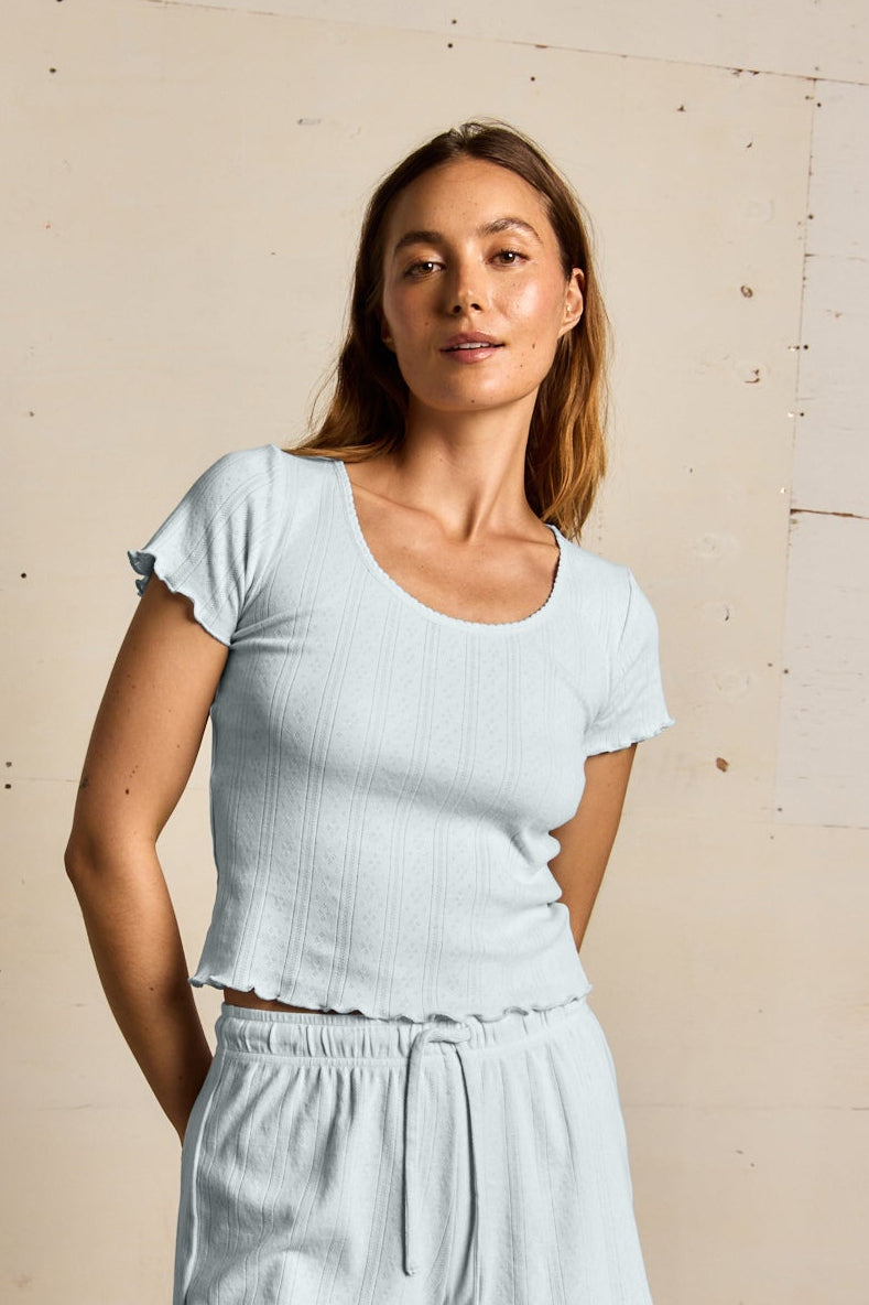 helena pointelle crop tee | sky blue
