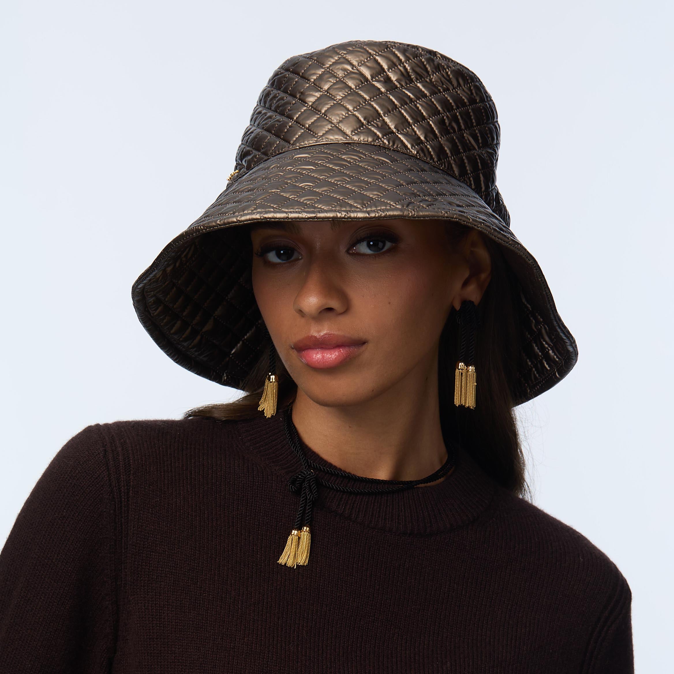 Lele Sadoughi HATS BRONZE QUILTED LONG BRIM BUCKET HAT