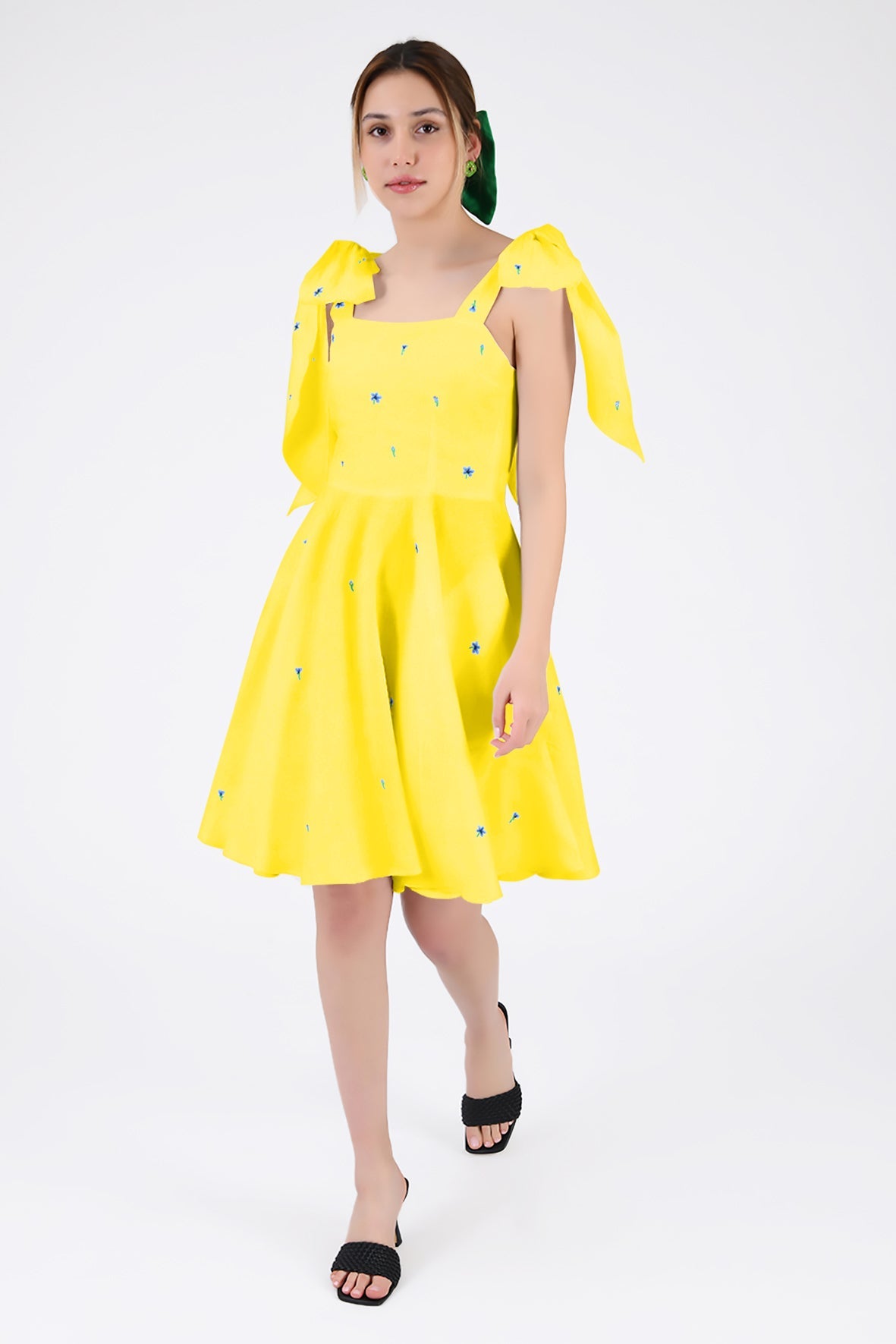 Sara | Bright Yellow