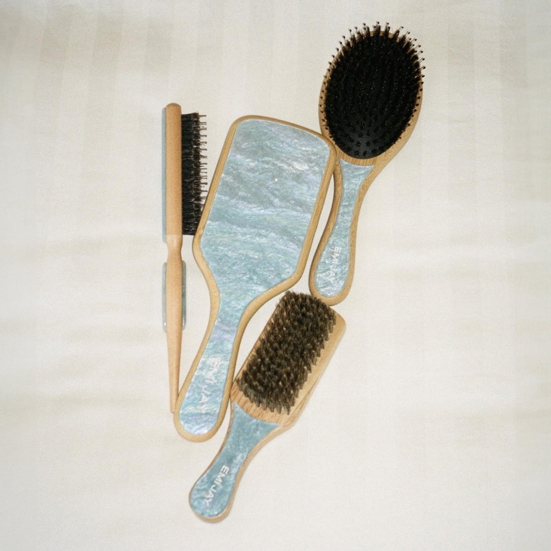 Paddle Brush in Blue Sugar